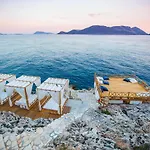 Lycia Hotel